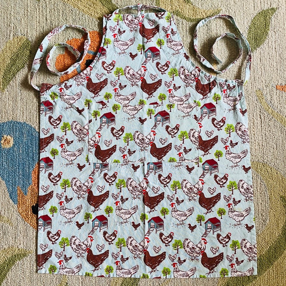 Crate & Barrel I Farmhouse Hen Apron